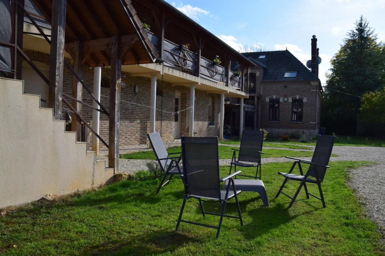 Les Gites Du Lavoir Villemoiron-en-Othe Exterior foto
